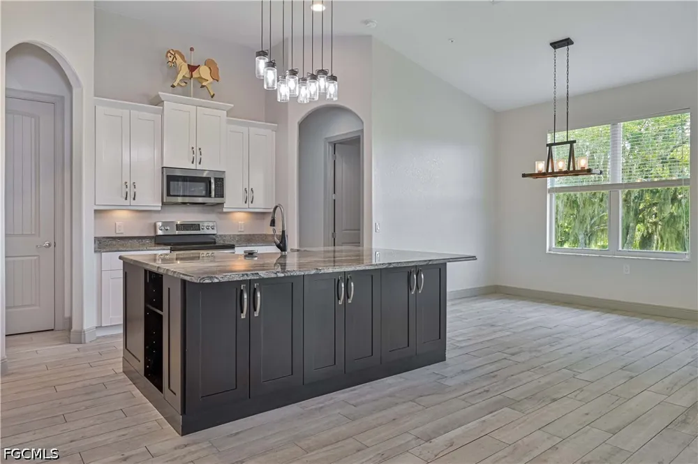 Riverchase Court Alva, FL 33920