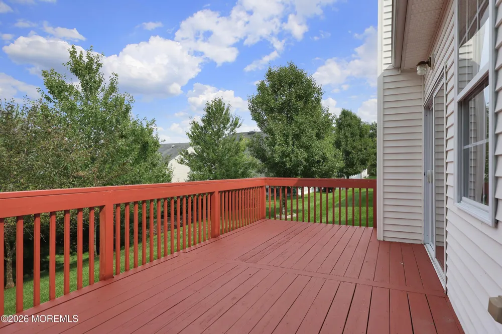 6 Silver Maple Lane Howell, NJ 07731