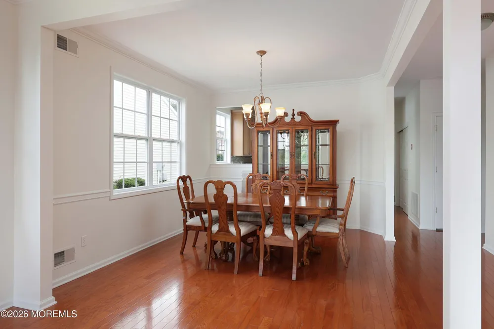 6 Silver Maple Lane Howell, NJ 07731