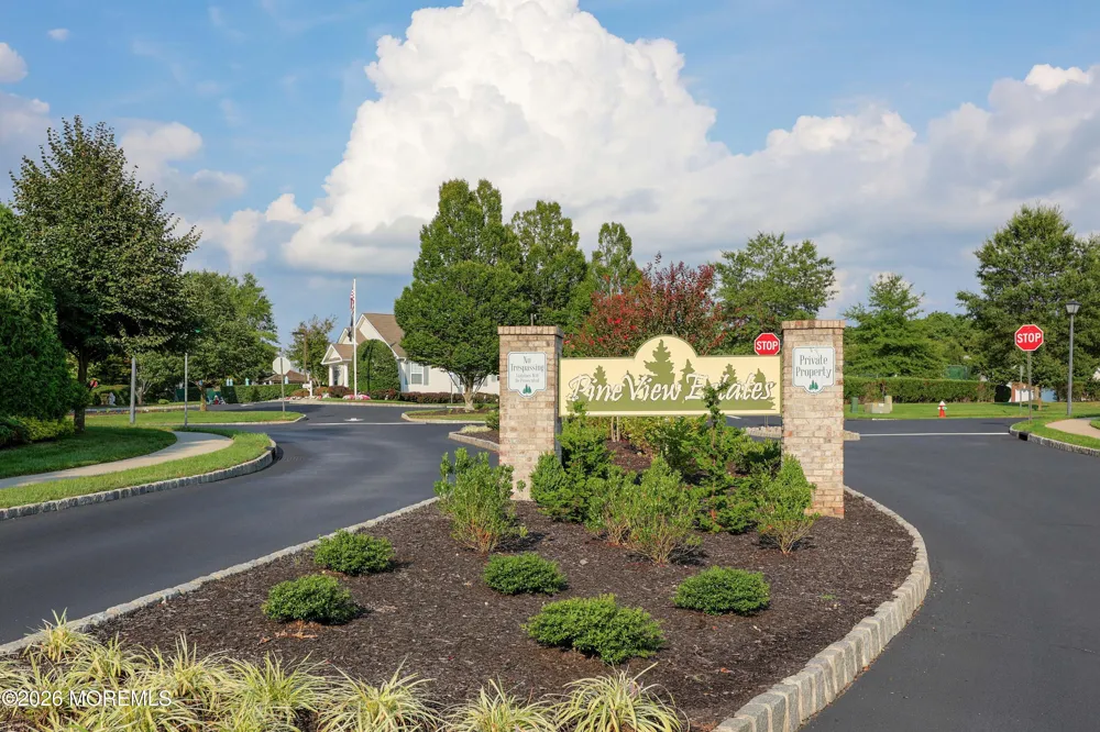 6 Silver Maple Lane Howell, NJ 07731