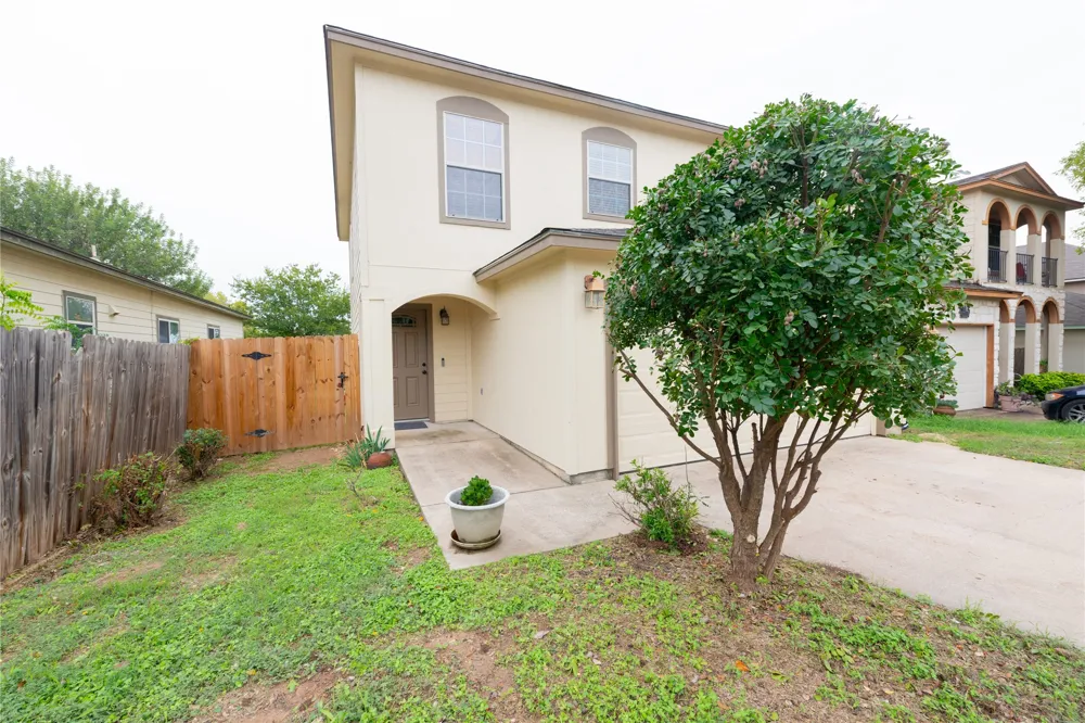 7011 Thannas Way Austin, TX 78744