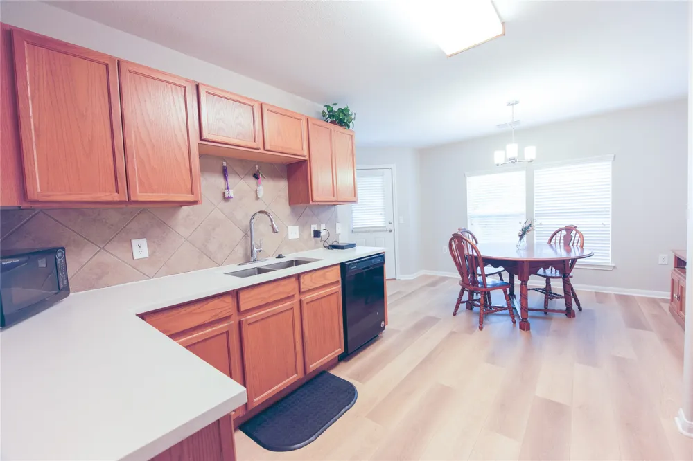 7011 Thannas Way Austin, TX 78744