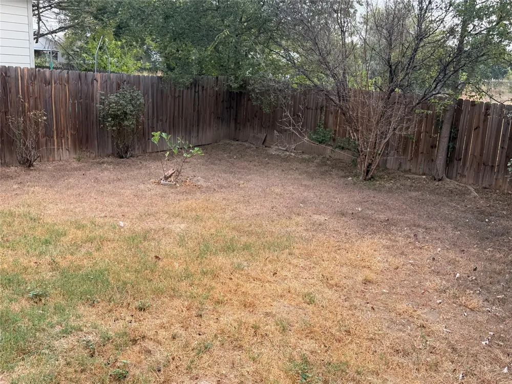 7011 Thannas Way Austin, TX 78744
