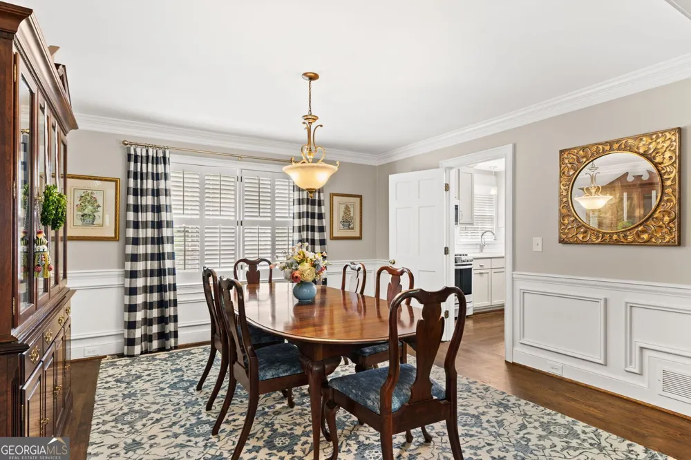 877 Guinevere WAY SW Lilburn, GA 30047