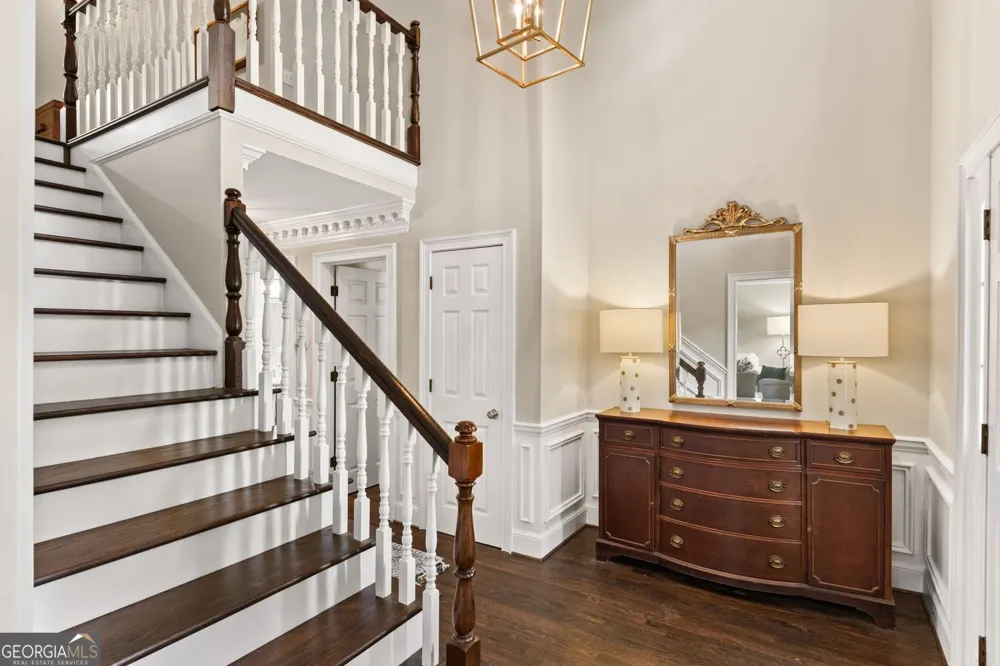 877 Guinevere WAY SW Lilburn, GA 30047