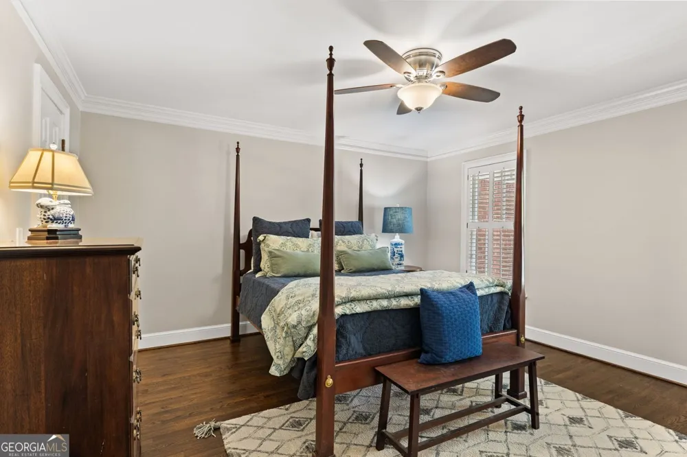 877 Guinevere WAY SW Lilburn, GA 30047