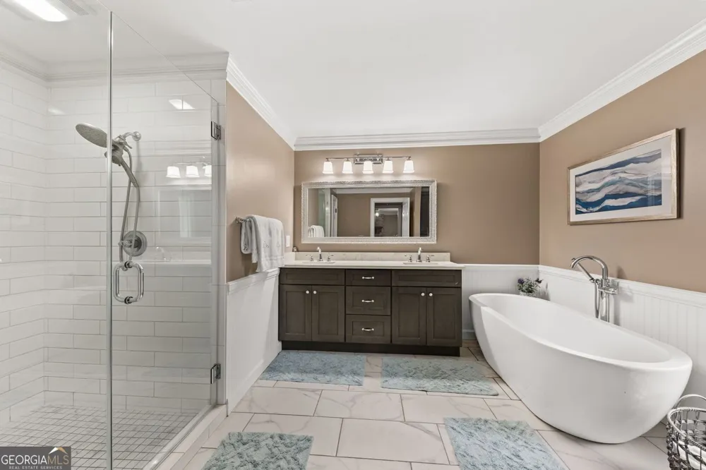 877 Guinevere WAY SW Lilburn, GA 30047