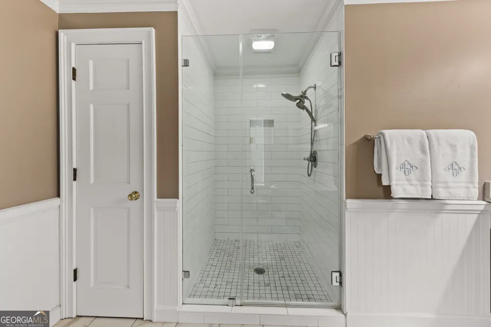 877 Guinevere WAY SW Lilburn, GA 30047