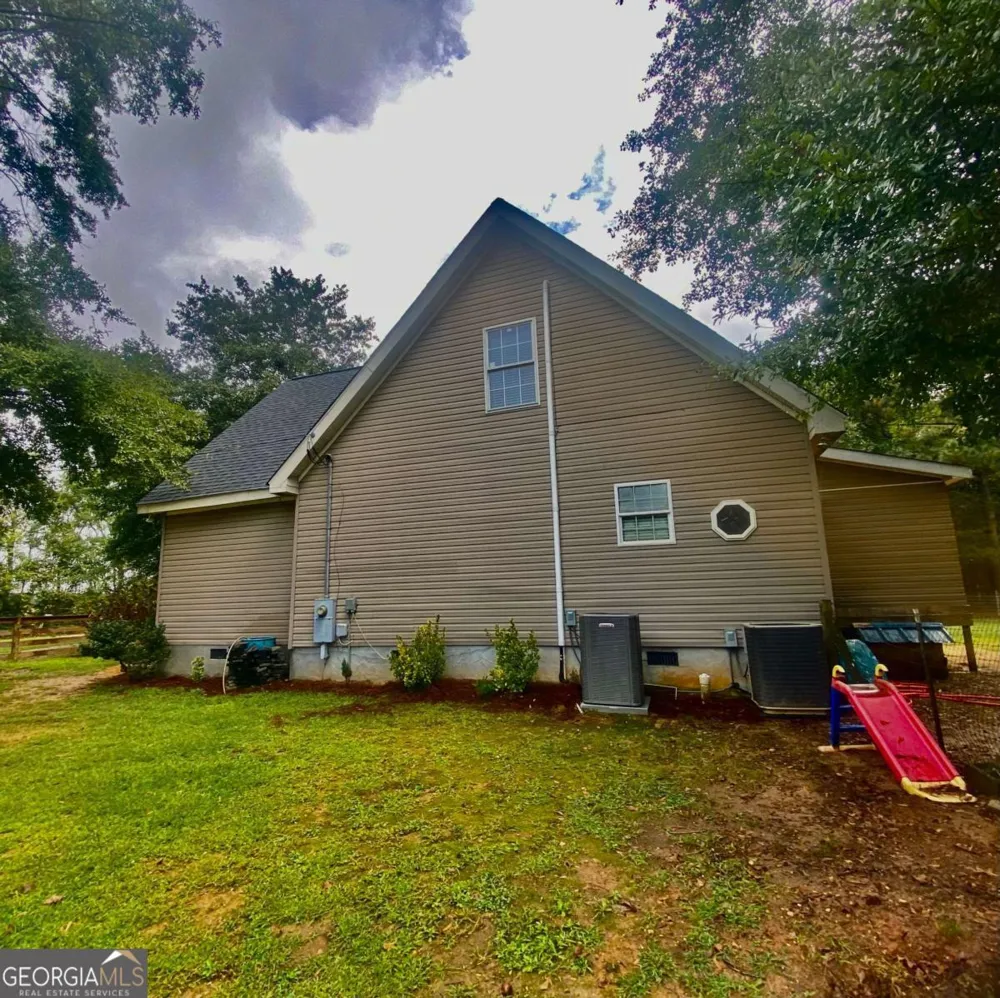 290 Poplar Creek RD Stephens, GA 30667