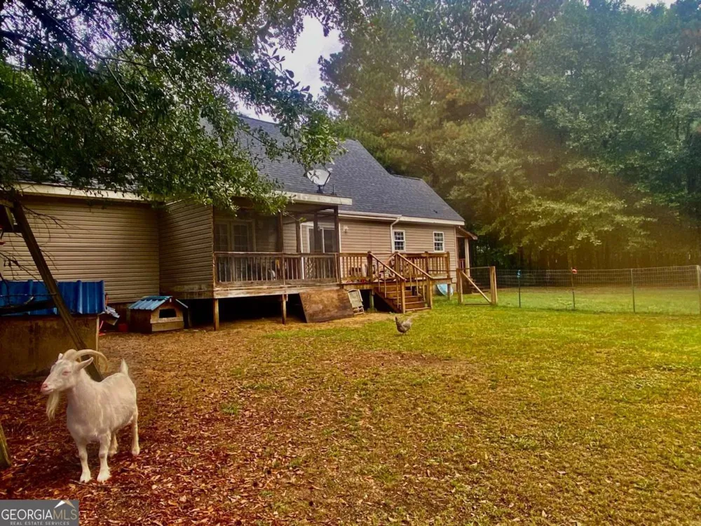 290 Poplar Creek RD Stephens, GA 30667