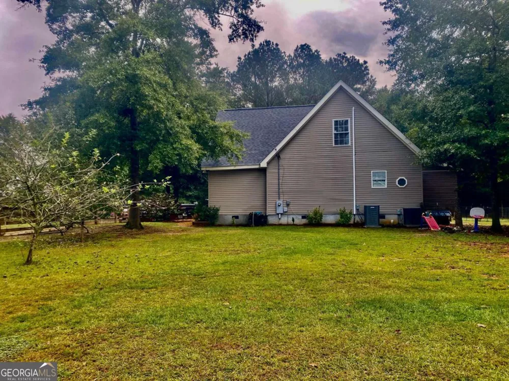 290 Poplar Creek RD Stephens, GA 30667