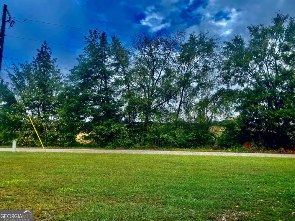 290 Poplar Creek RD Stephens, GA 30667