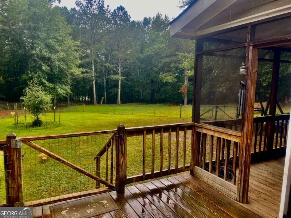 290 Poplar Creek RD Stephens, GA 30667