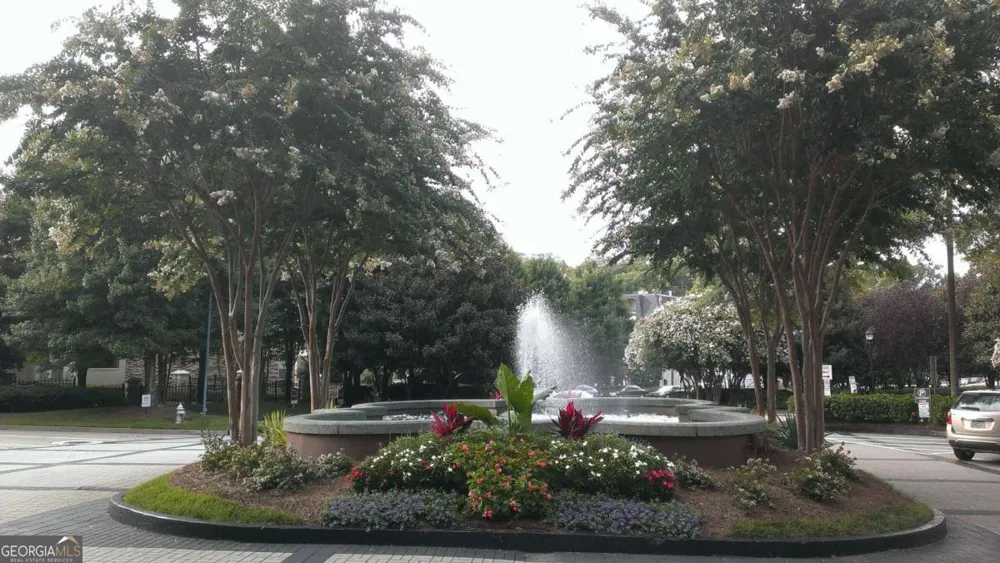 2870 Pharr Court South NW Atlanta, GA 30305