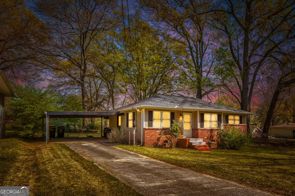 8504 Meadowbrook DR Douglasville, GA 30134