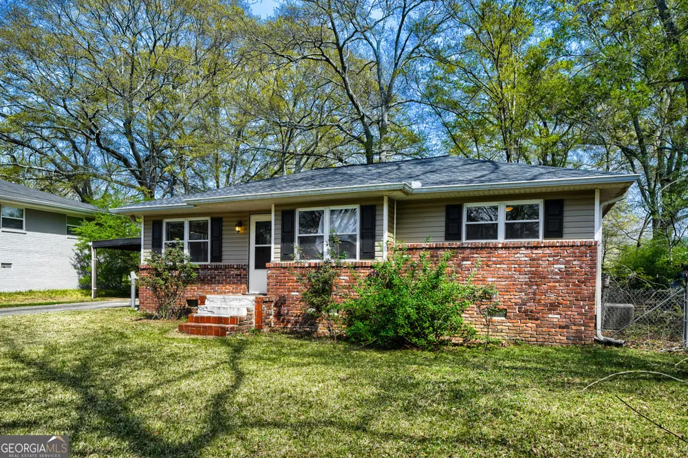 8504 Meadowbrook DR Douglasville, GA 30134