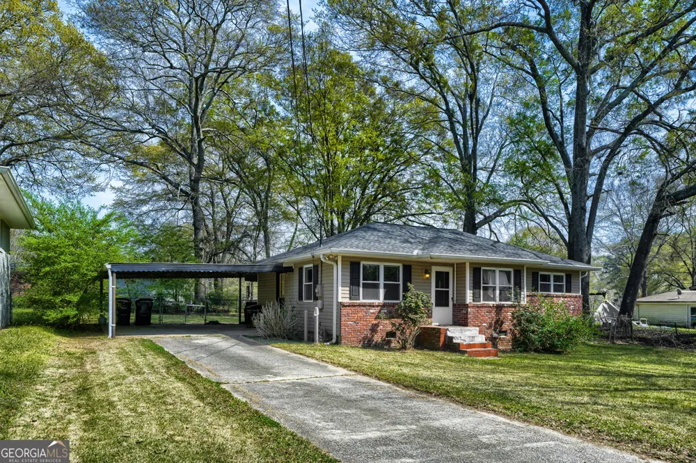 8504 Meadowbrook DR Douglasville, GA 30134