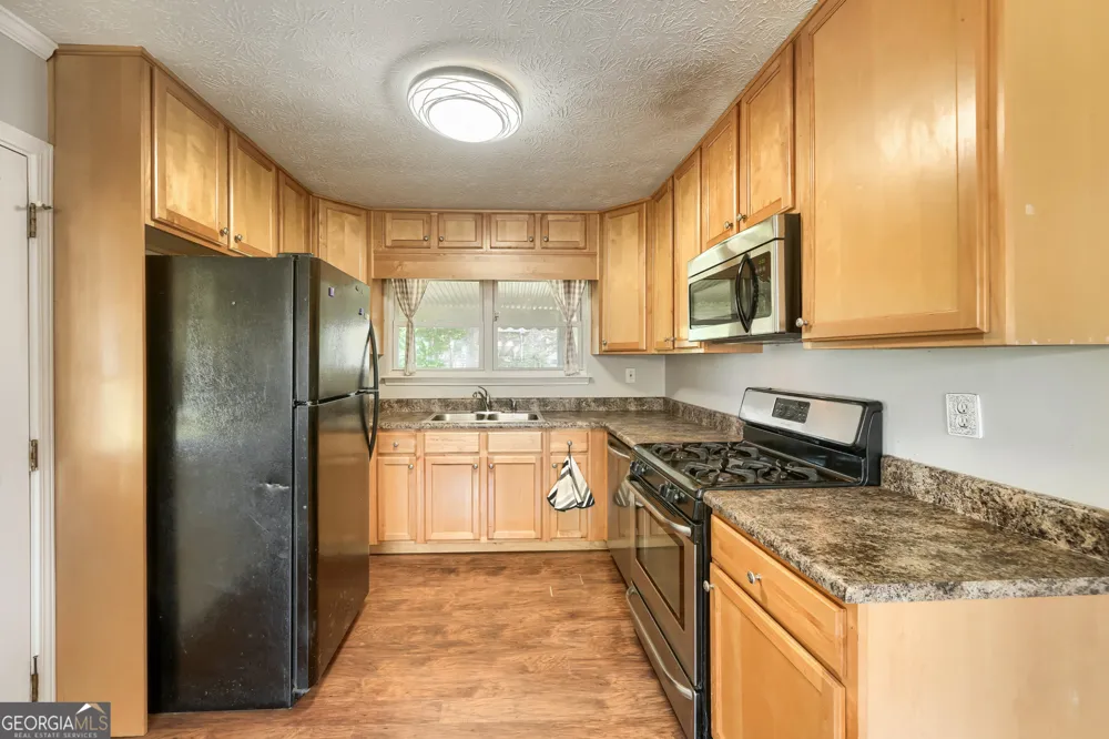 8504 Meadowbrook DR Douglasville, GA 30134
