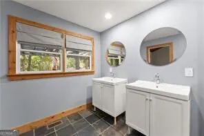 773 Shorewood CIR Toccoa, GA 30577