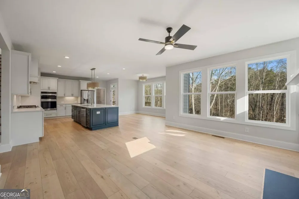 126 Spaulding LN Woodstock, GA 30188