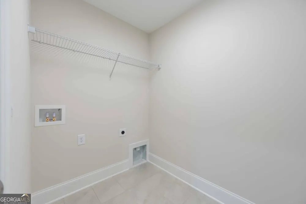 126 Spaulding LN Woodstock, GA 30188