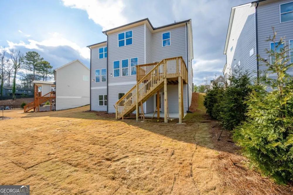 126 Spaulding LN Woodstock, GA 30188