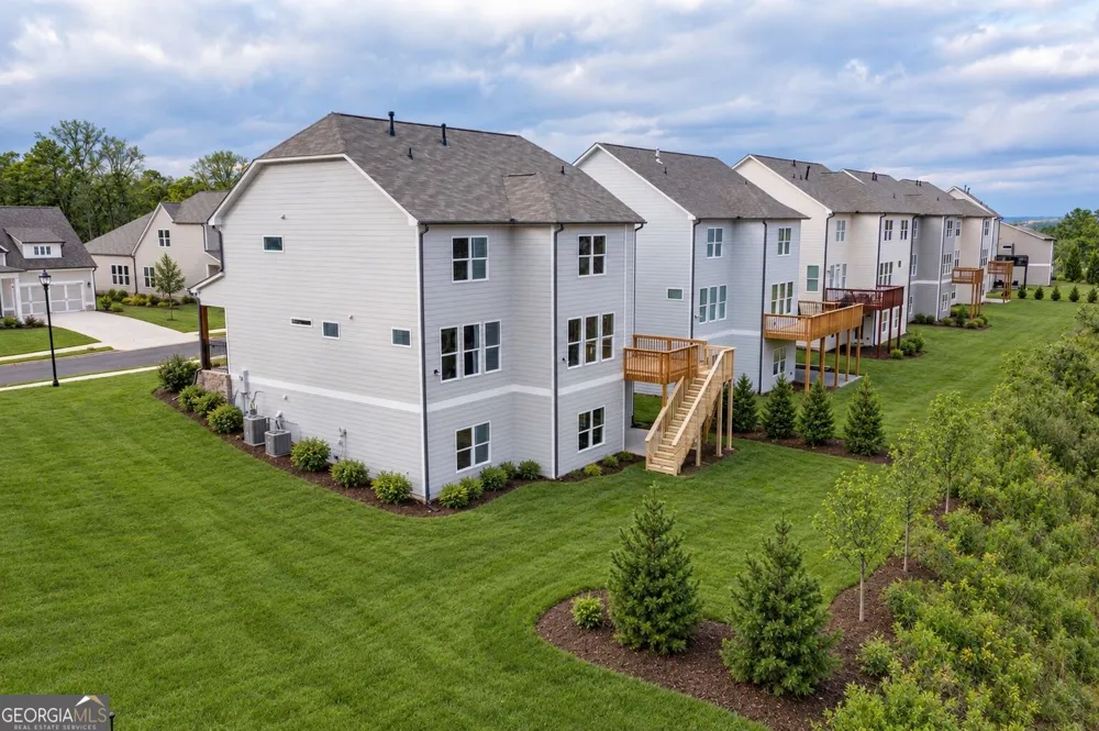 126 Spaulding LN Woodstock, GA 30188