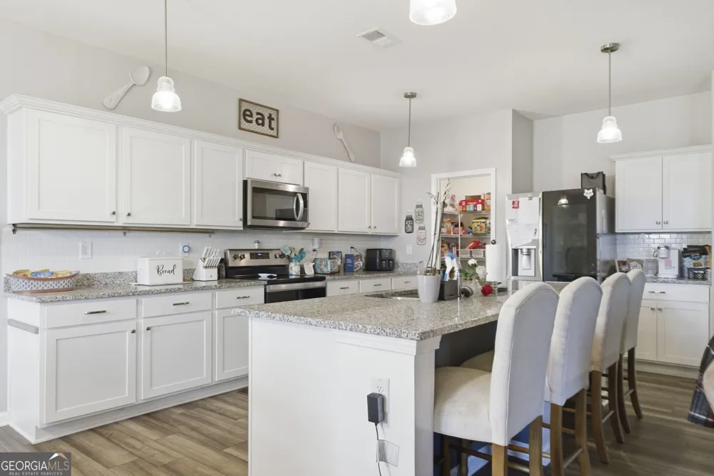 161 Verona DR NW Cartersville, GA 30120