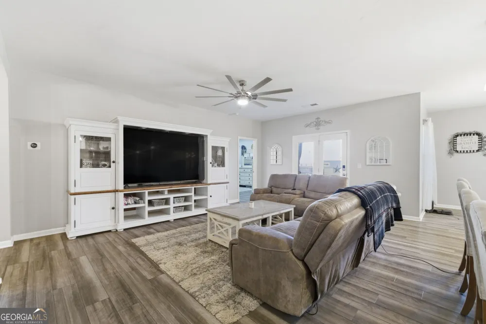 161 Verona DR NW Cartersville, GA 30120