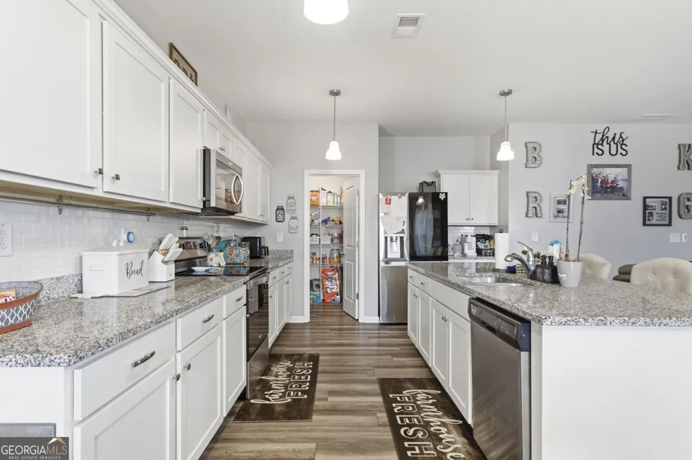 161 Verona DR NW Cartersville, GA 30120