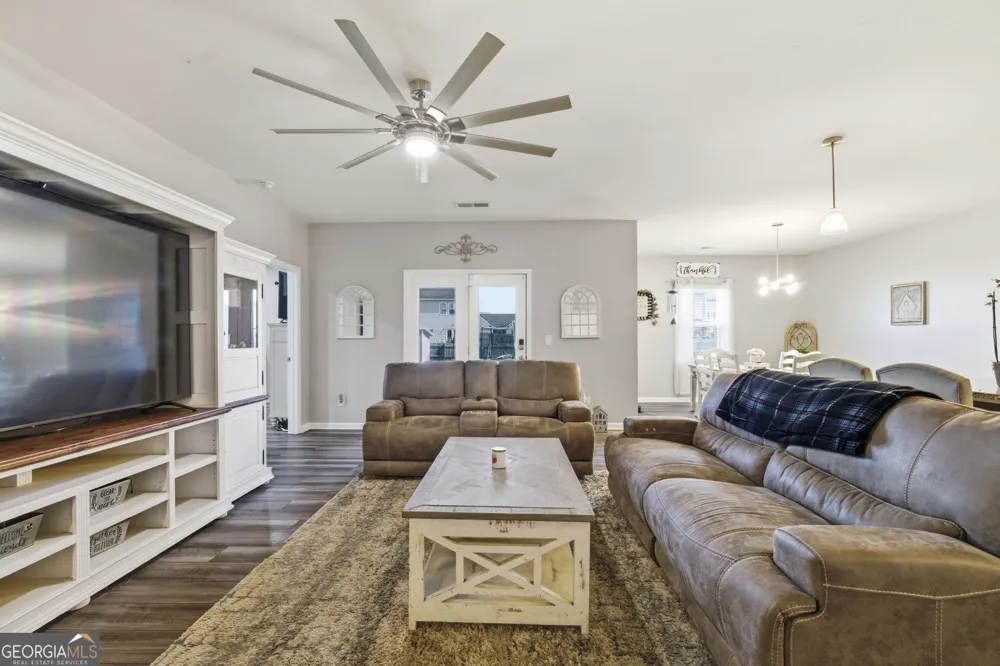 161 Verona DR NW Cartersville, GA 30120
