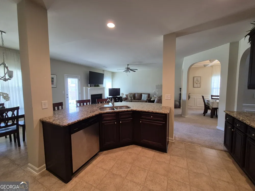 2269 Reddy Farm LN Grayson, GA 30017