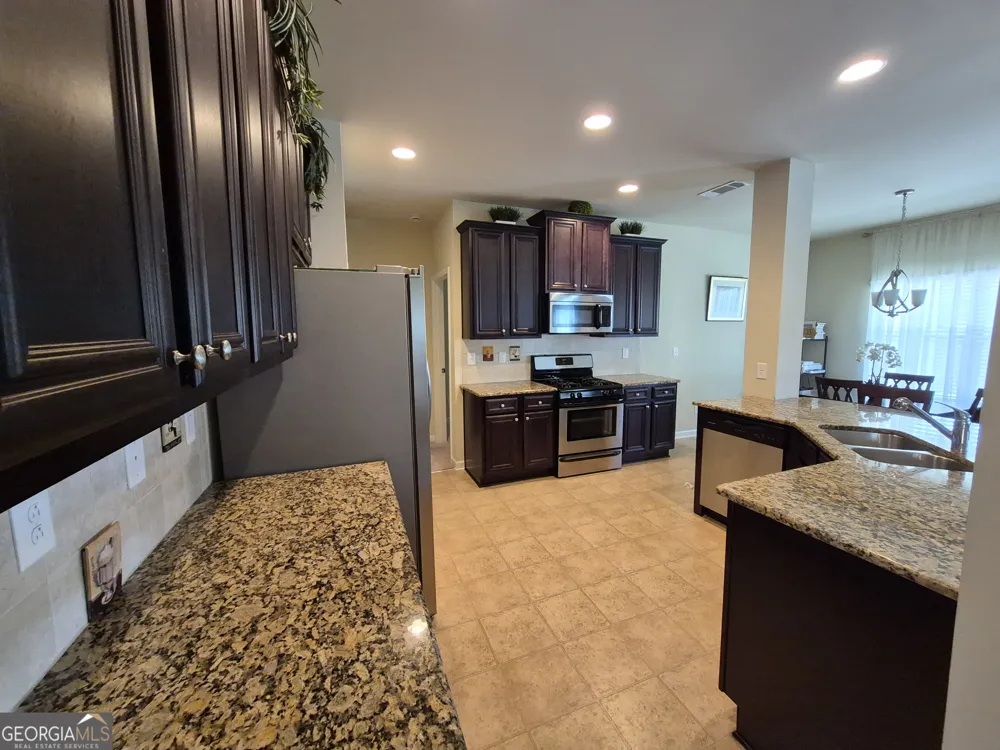 2269 Reddy Farm LN Grayson, GA 30017