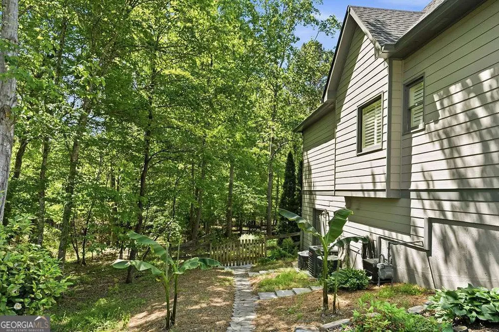 151 Misty View LN Acworth, GA 30101