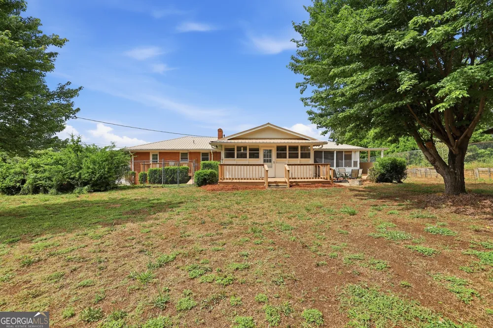 3201 HWY 17 ALT Toccoa, GA 30577