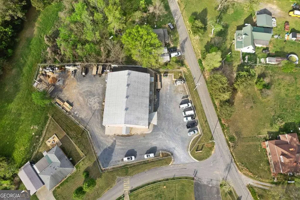 3366 Pine Log RD Rydal, GA 30171
