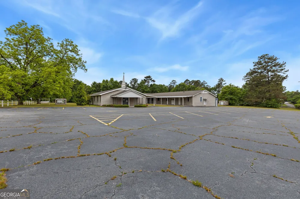 5221 Nisbet DR Macon, GA 31206
