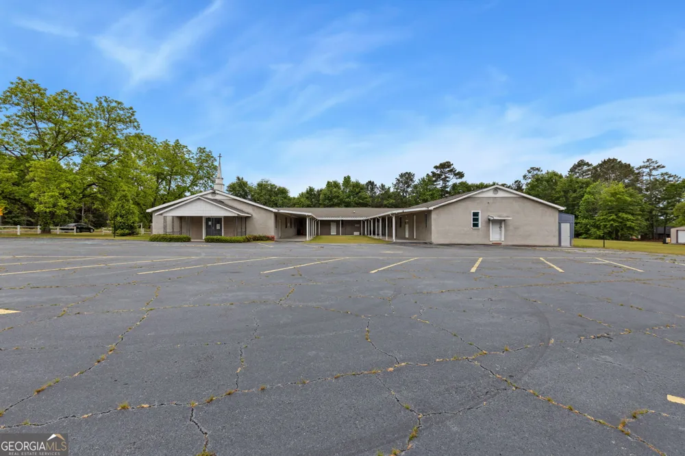 5221 Nisbet DR Macon, GA 31206
