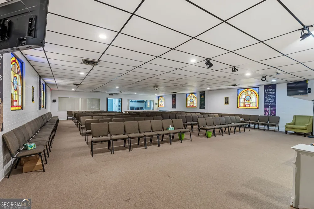 5221 Nisbet DR Macon, GA 31206