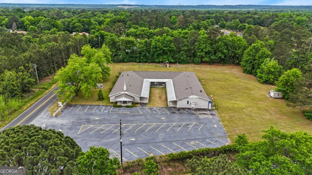 5221 Nisbet DR Macon, GA 31206