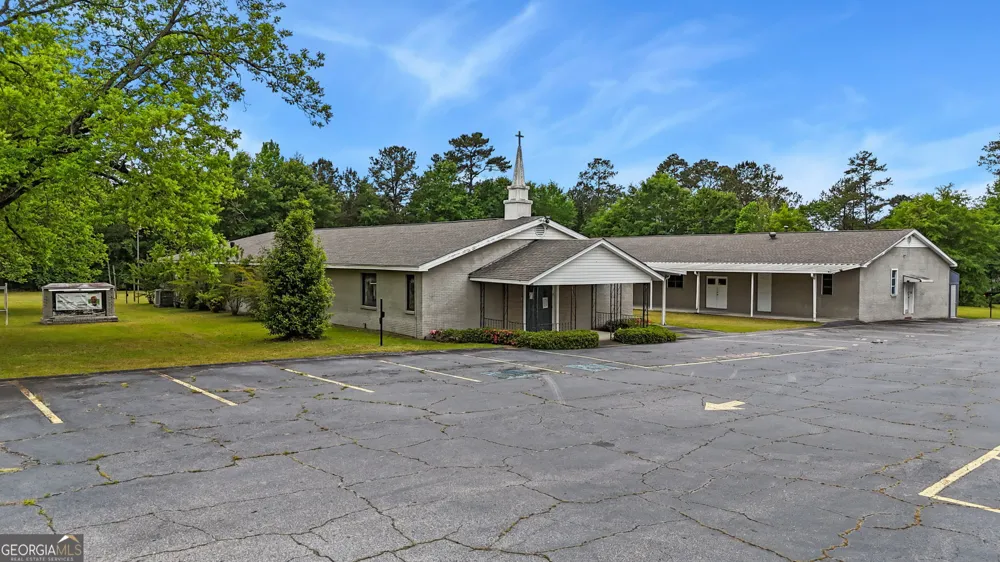 5221 Nisbet DR Macon, GA 31206