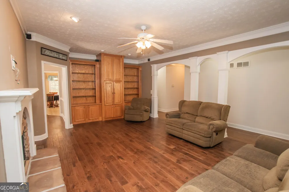3279 Wages CIR Dacula, GA 30019