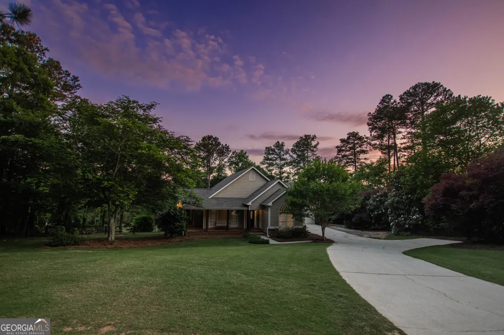 3279 Wages CIR Dacula, GA 30019