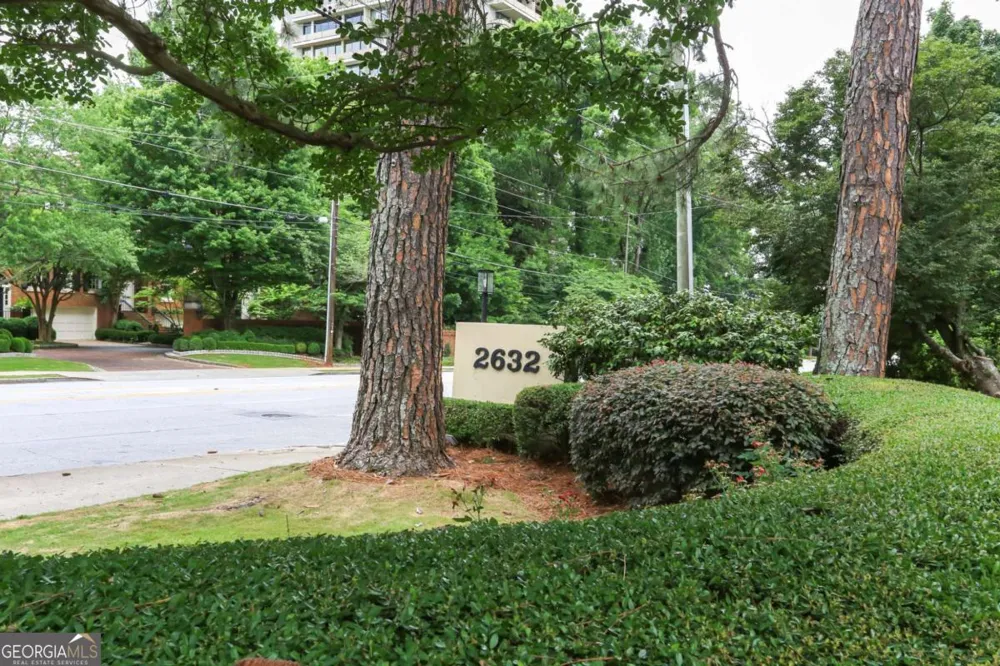 2632 Peachtree RD NW Atlanta, GA 30305