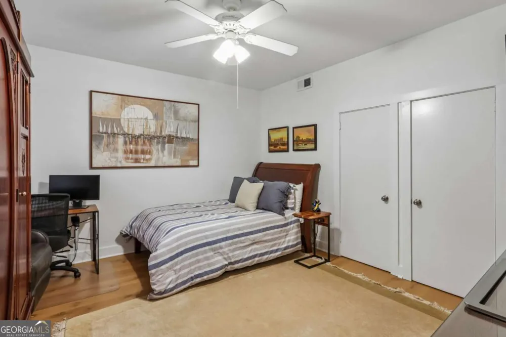 2632 Peachtree RD NW Atlanta, GA 30305