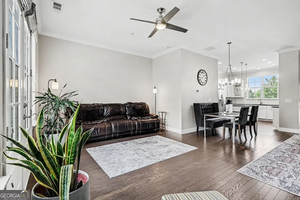 1056 Moorewood LN Smyrna, GA 30080