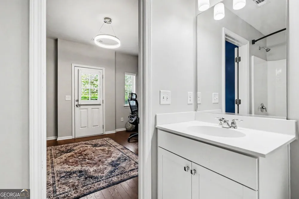 1056 Moorewood LN Smyrna, GA 30080