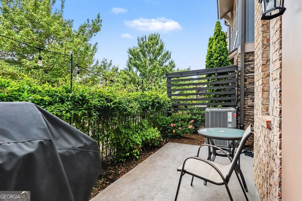 1056 Moorewood LN Smyrna, GA 30080