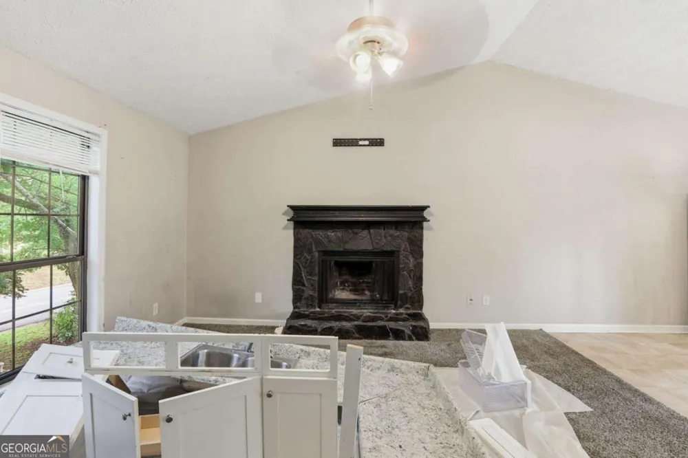 1648 Olde Oak DR Lithia Springs, GA 30122
