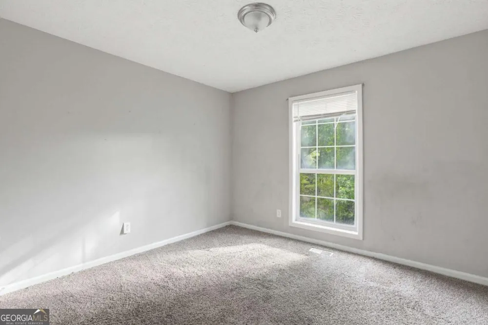 1648 Olde Oak DR Lithia Springs, GA 30122